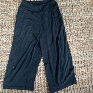 Lulu lemon crop high waisted pants super soft and cozy!